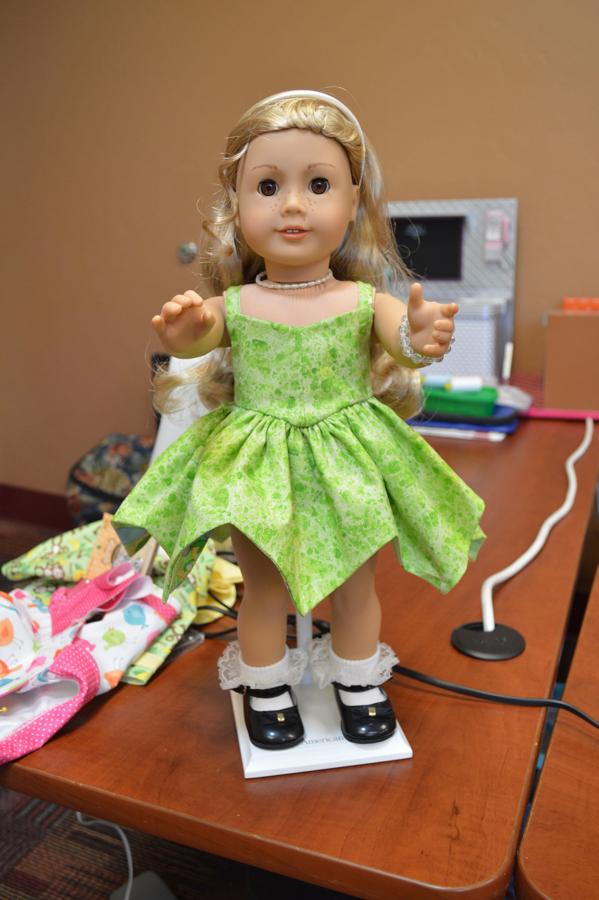 Aviva Divas enjoy camaraderie while sewing for others